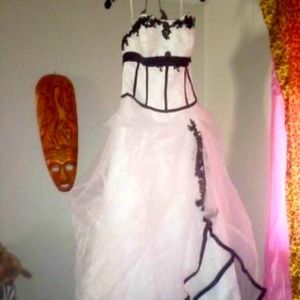 Brides dress or graduation dress brand new only wore for these pictures!